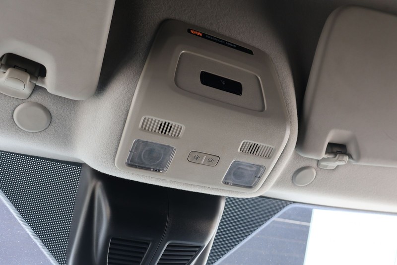Ford Transit Cargo Van Vehicle Full-screen Gallery Image 28