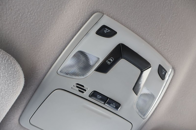 Toyota Sienna Vehicle Full-screen Gallery Image 31