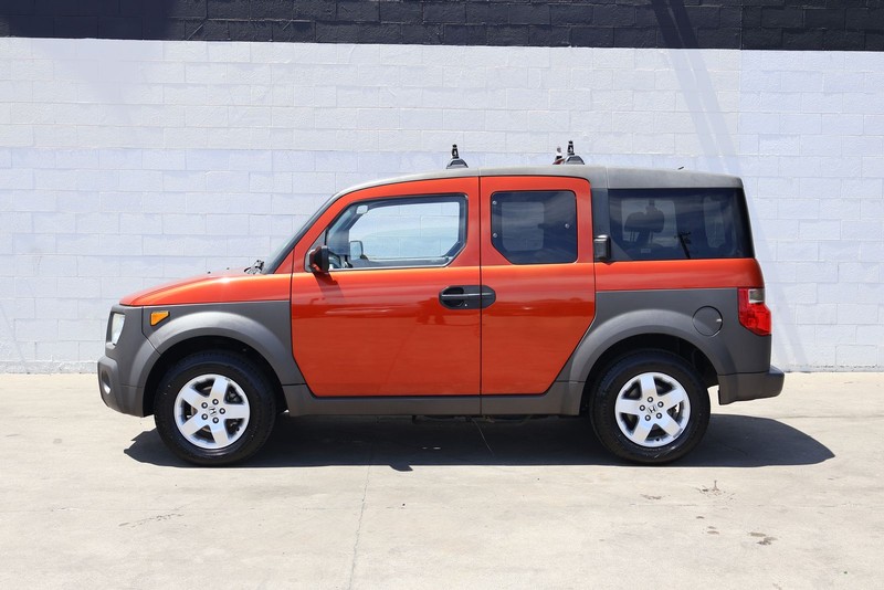 Honda Element Vehicle Full-screen Gallery Image 08