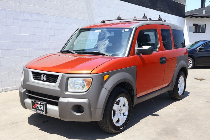 Honda Element Vehicle Full-screen Gallery Image 09