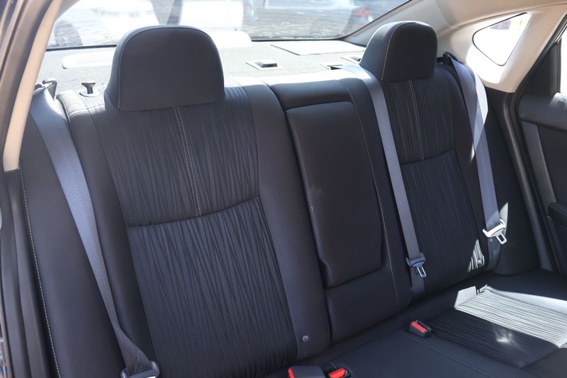 Nissan Sentra Vehicle Full-screen Gallery Image 20
