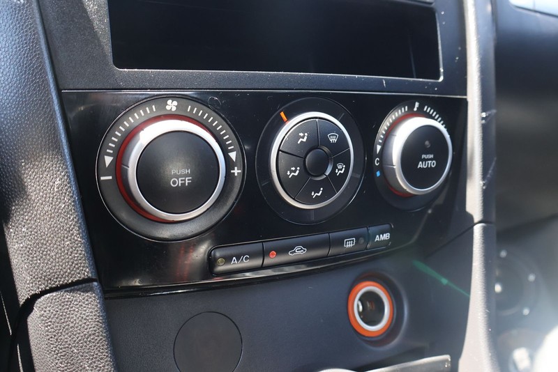 Mazda Mazda3 Hatchback Vehicle Full-screen Gallery Image 29