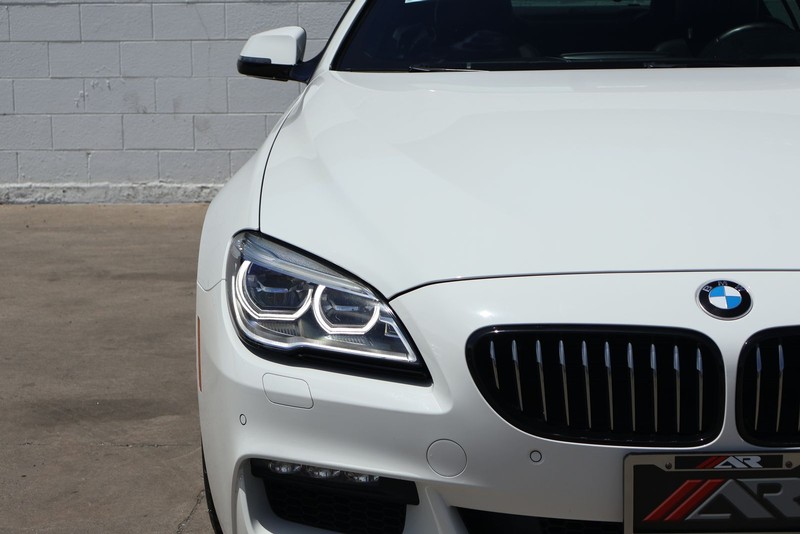 BMW 6 Series Vehicle Full-screen Gallery Image 03