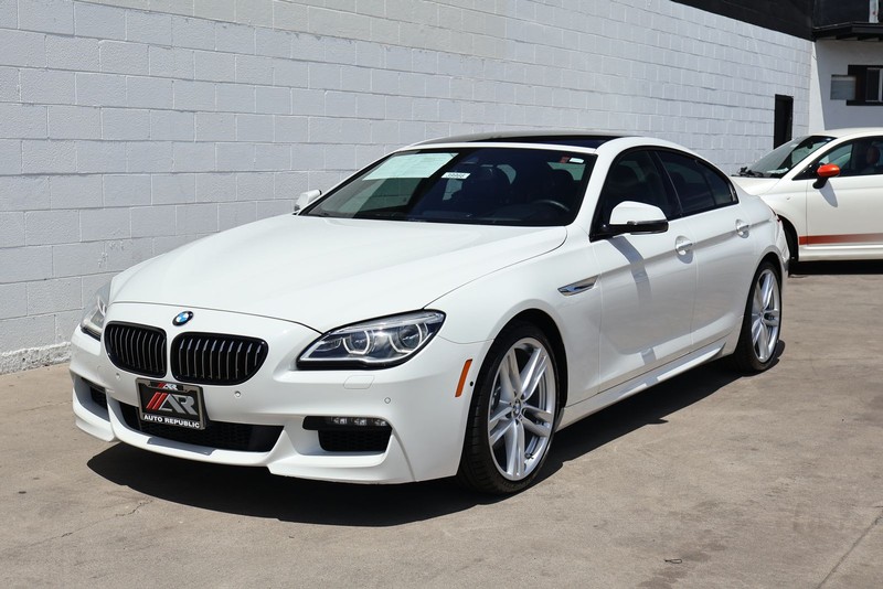 BMW 6 Series Vehicle Full-screen Gallery Image 11