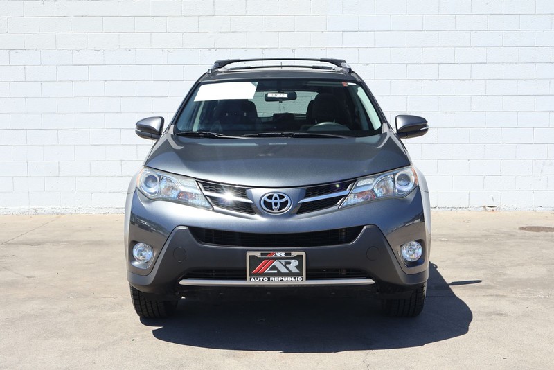 Toyota RAV4 Vehicle Full-screen Gallery Image 02