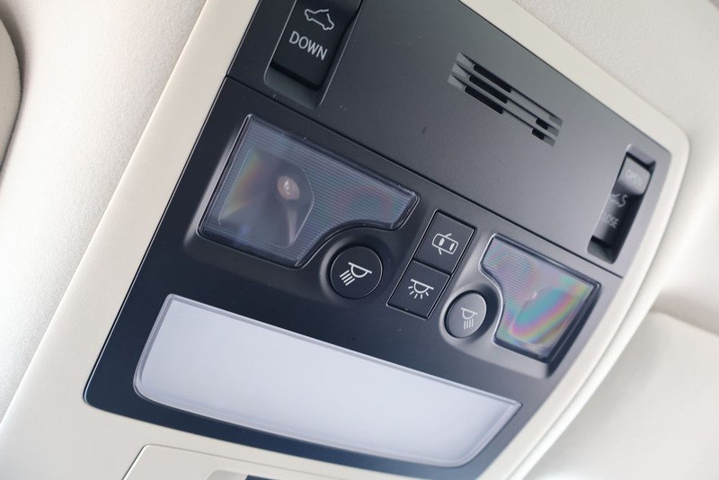 Lexus GS 350 Vehicle Full-screen Gallery Image 32