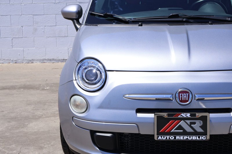 FIAT 500 Vehicle Full-screen Gallery Image 03