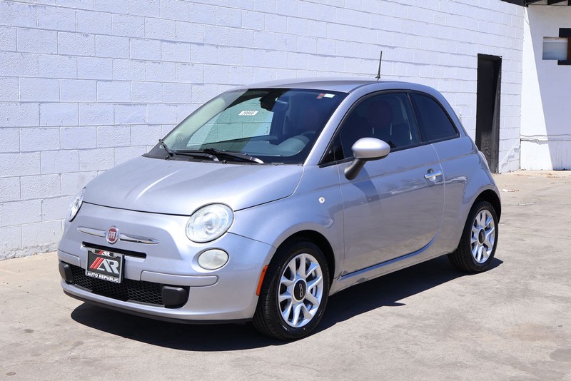 FIAT 500 Vehicle Full-screen Gallery Image 11