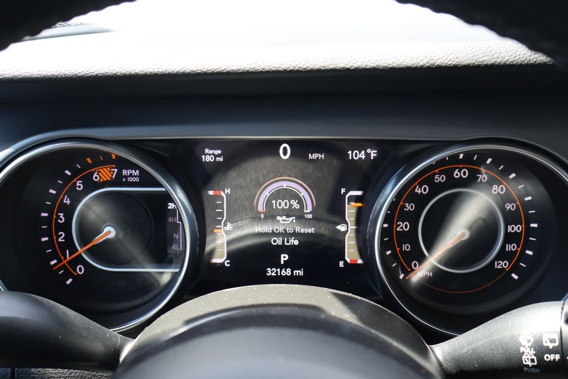 Jeep Wrangler Vehicle Full-screen Gallery Image 21