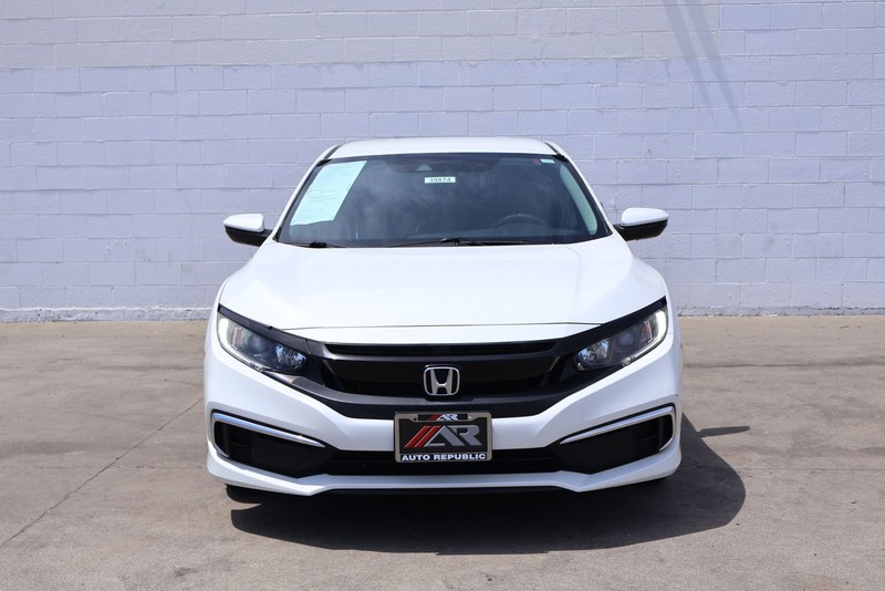 Honda Civic Sedan Vehicle Full-screen Gallery Image 02