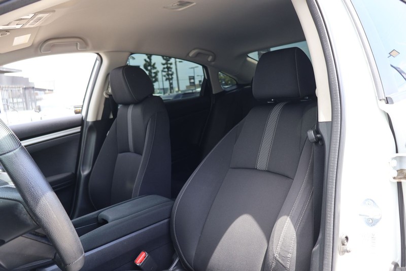 Honda Civic Sedan Vehicle Full-screen Gallery Image 16