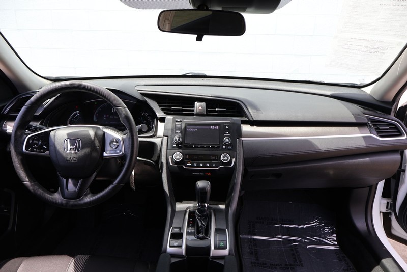 Honda Civic Sedan Vehicle Full-screen Gallery Image 21