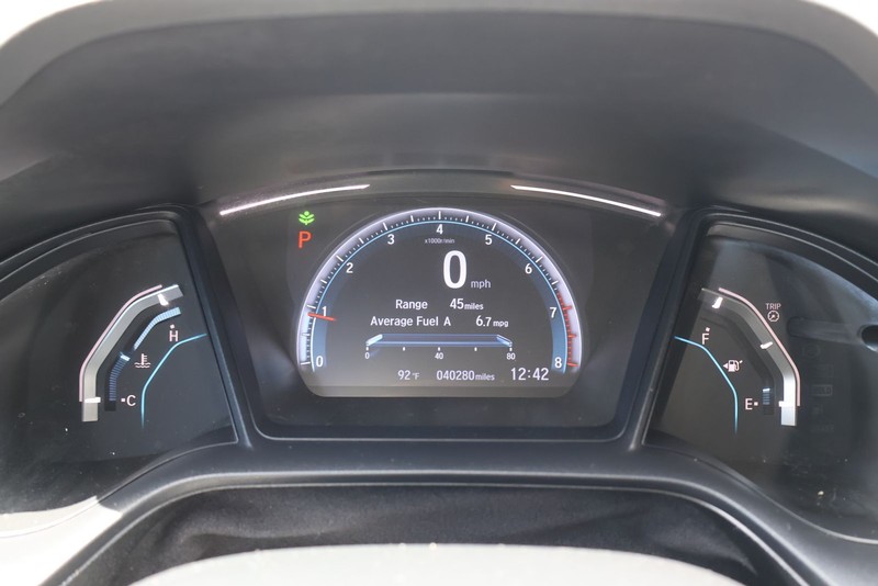Honda Civic Sedan Vehicle Full-screen Gallery Image 22