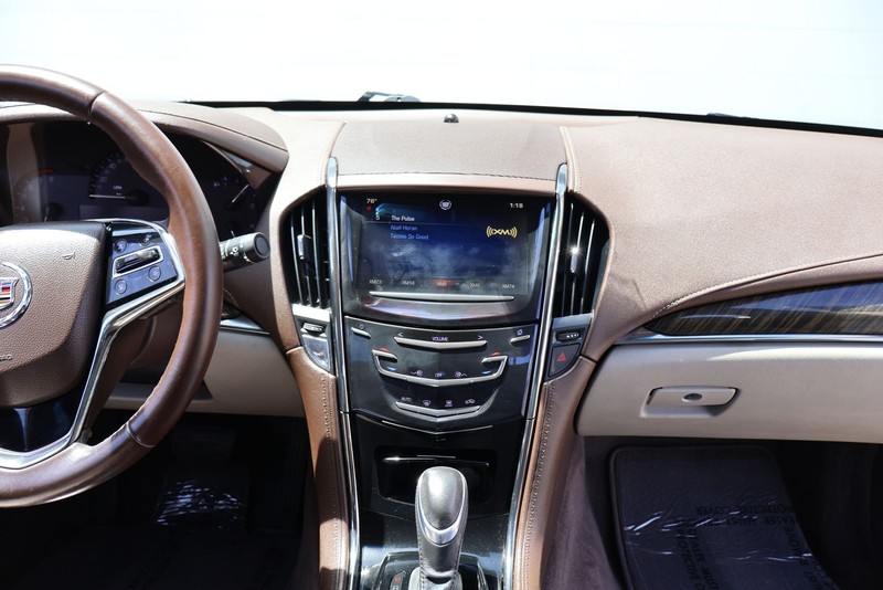 Cadillac ATS Vehicle Full-screen Gallery Image 26