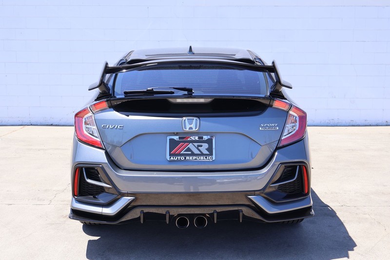 Honda Civic Hatchback Vehicle Full-screen Gallery Image 06
