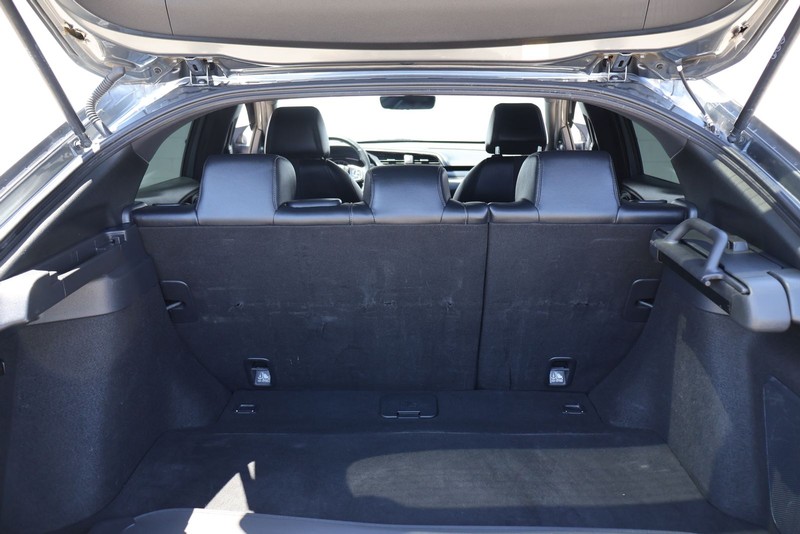 Honda Civic Hatchback Vehicle Full-screen Gallery Image 08