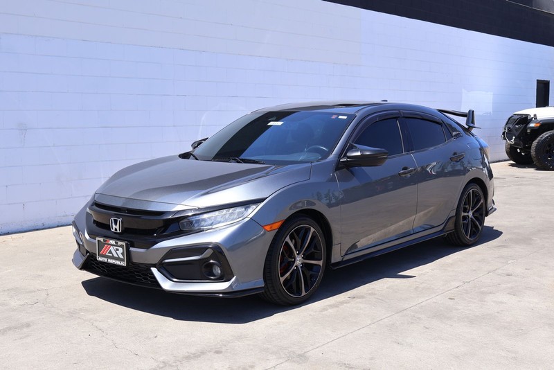 Honda Civic Hatchback Vehicle Full-screen Gallery Image 11
