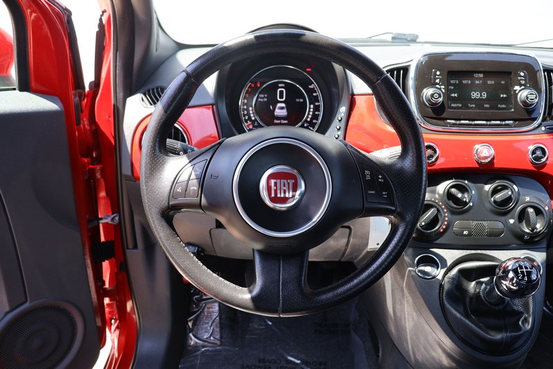 FIAT 500 Vehicle Full-screen Gallery Image 20