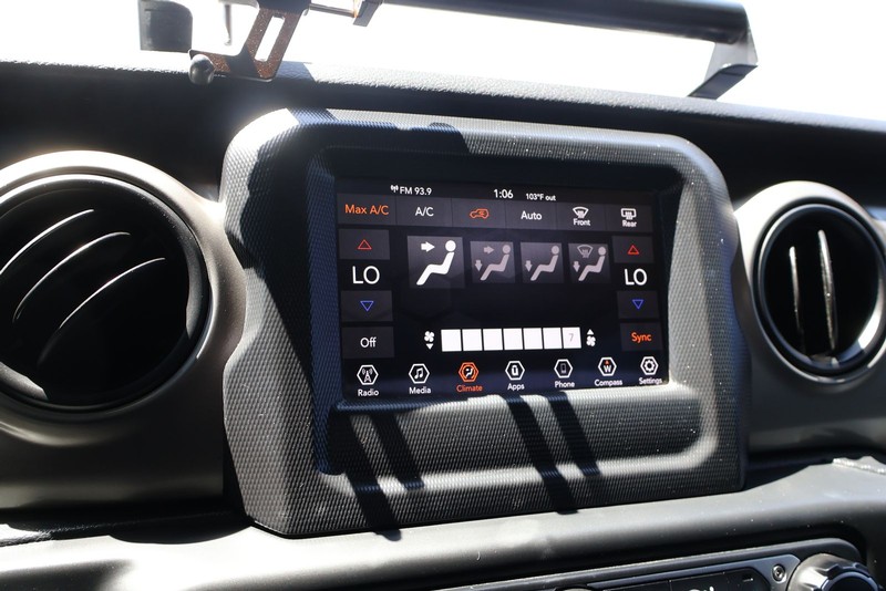 Jeep Wrangler Unlimited Vehicle Full-screen Gallery Image 29