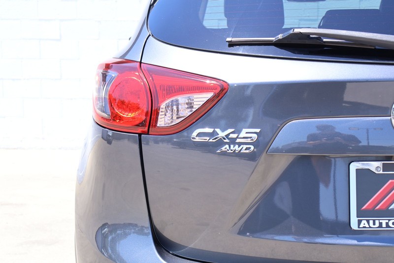 Mazda CX-5 Vehicle Full-screen Gallery Image 07