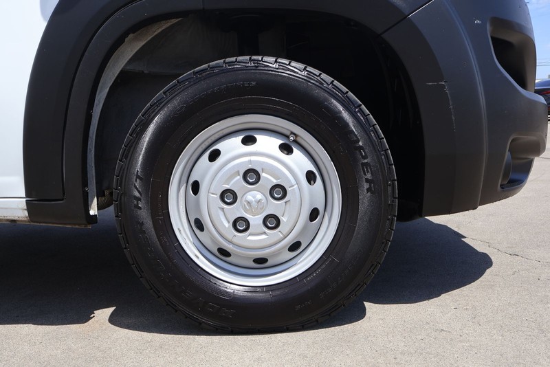 Ram ProMaster Cargo Van Vehicle Full-screen Gallery Image 16