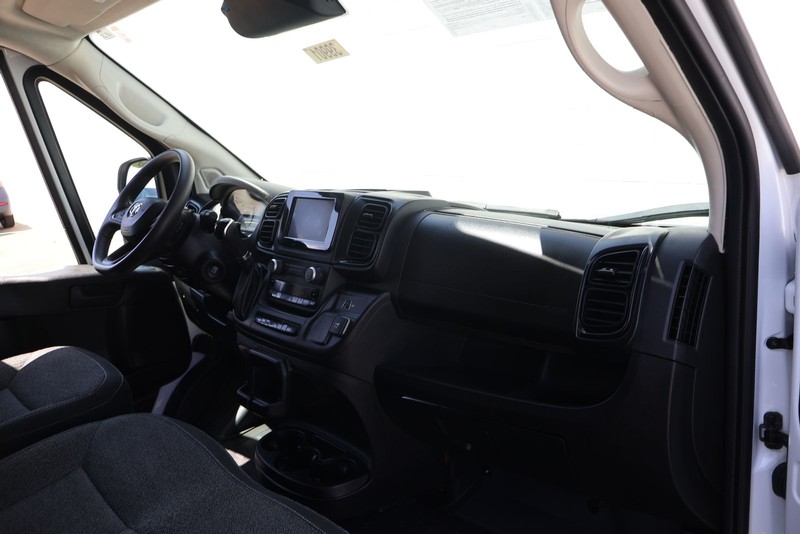 Ram ProMaster Cargo Van Vehicle Full-screen Gallery Image 21