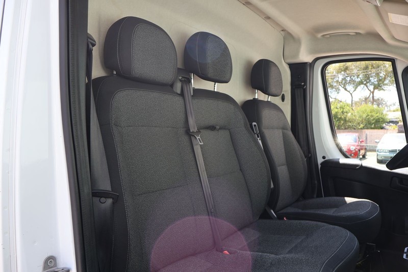 Ram ProMaster Cargo Van Vehicle Full-screen Gallery Image 22