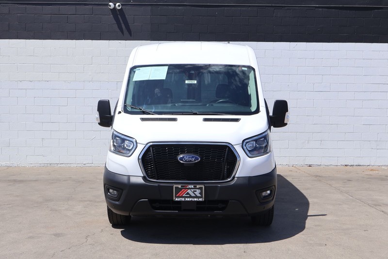 Ford Transit Cargo Van Vehicle Full-screen Gallery Image 03
