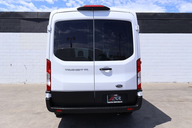 Ford Transit Cargo Van Vehicle Full-screen Gallery Image 06