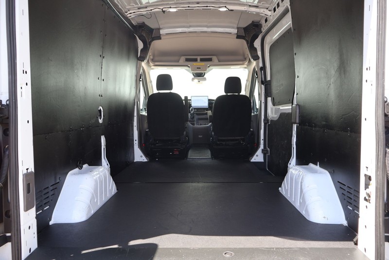 Ford Transit Cargo Van Vehicle Full-screen Gallery Image 08
