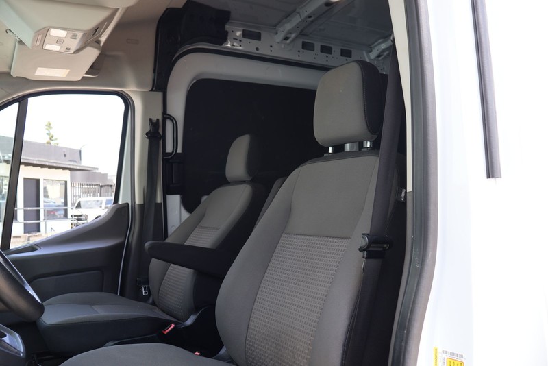 Ford Transit Cargo Van Vehicle Full-screen Gallery Image 17