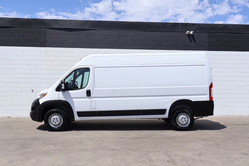Ram ProMaster Cargo Van Vehicle Full-screen Gallery Image 10