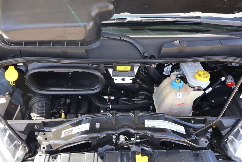 Ram ProMaster Cargo Van Vehicle Full-screen Gallery Image 13