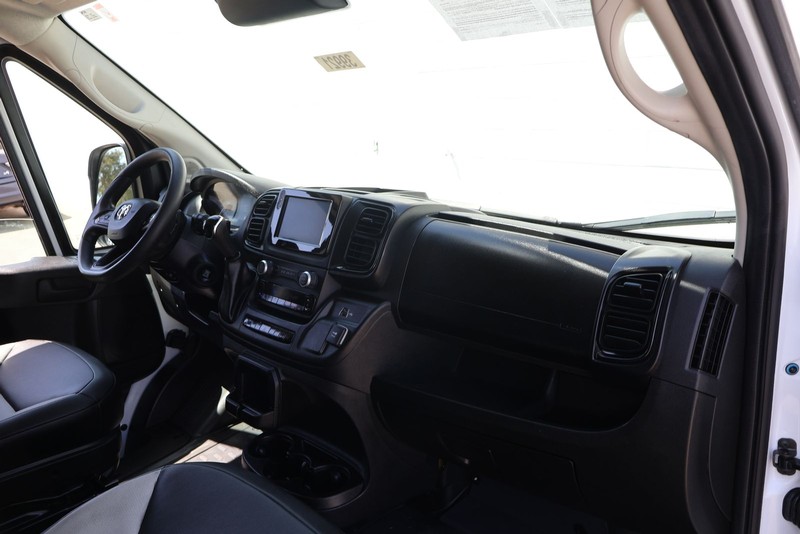 Ram ProMaster Cargo Van Vehicle Full-screen Gallery Image 19