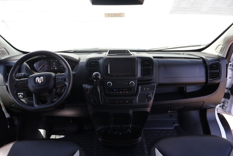 Ram ProMaster Cargo Van Vehicle Full-screen Gallery Image 21