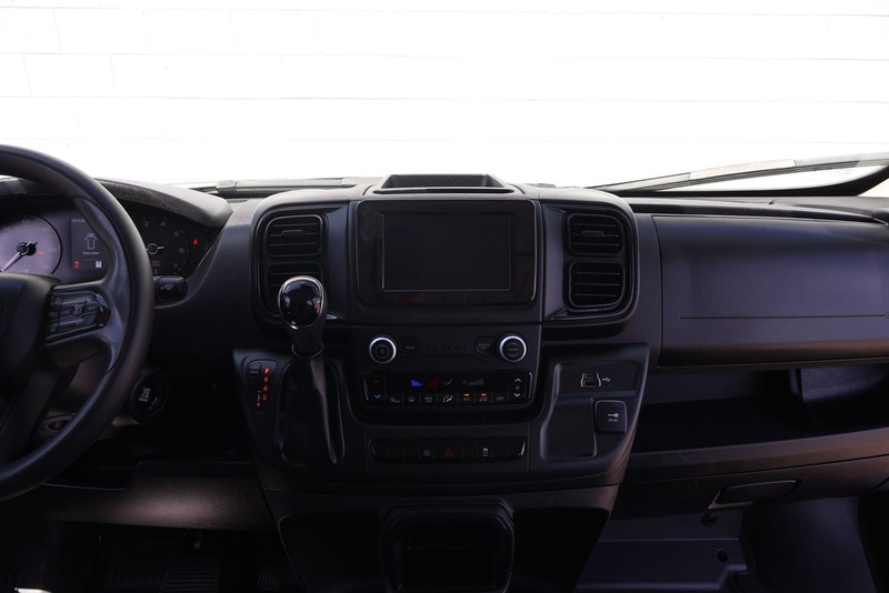 Ram ProMaster Cargo Van Vehicle Full-screen Gallery Image 26