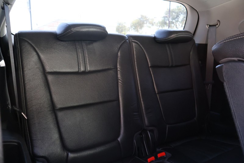 Kia Sorento Vehicle Full-screen Gallery Image 22