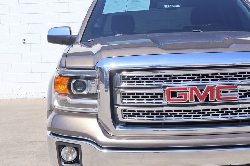 GMC Sierra 1500 Vehicle Full-screen Gallery Image 04