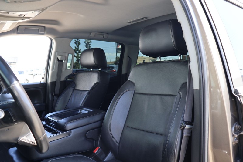 GMC Sierra 1500 Vehicle Full-screen Gallery Image 16