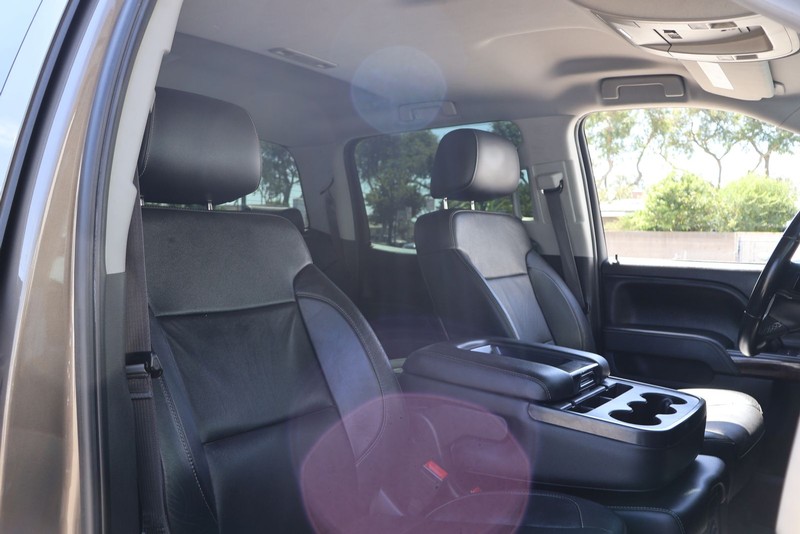GMC Sierra 1500 Vehicle Full-screen Gallery Image 19