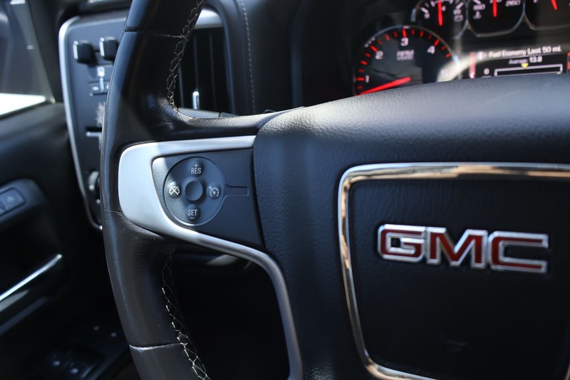 GMC Sierra 1500 Vehicle Full-screen Gallery Image 24