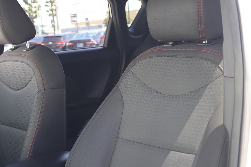 Kia Soul Vehicle Full-screen Gallery Image 17