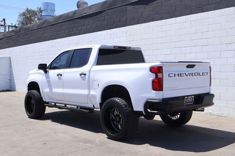 Chevrolet Silverado 1500 Vehicle Full-screen Gallery Image 09