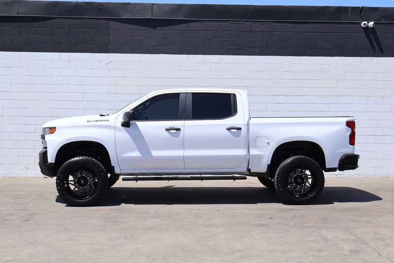 Chevrolet Silverado 1500 Vehicle Full-screen Gallery Image 10