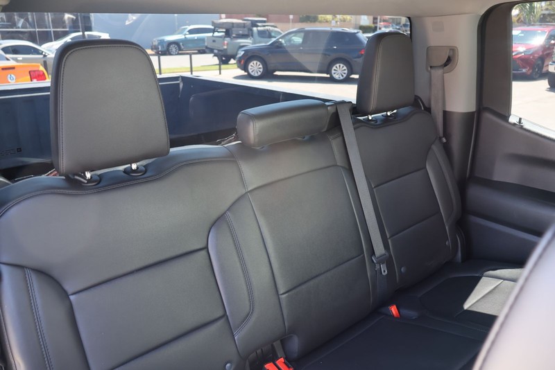 Chevrolet Silverado 1500 Vehicle Full-screen Gallery Image 20