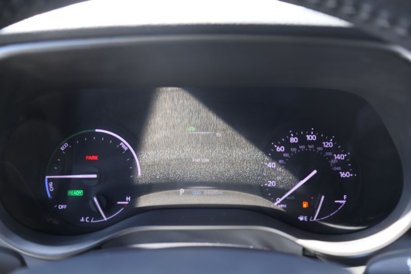 Toyota Sienna Vehicle Full-screen Gallery Image 25
