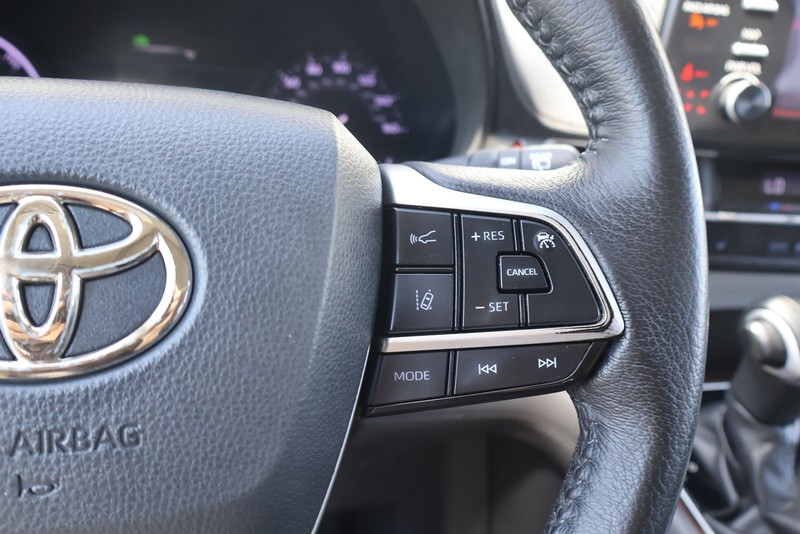 Toyota Sienna Vehicle Full-screen Gallery Image 28