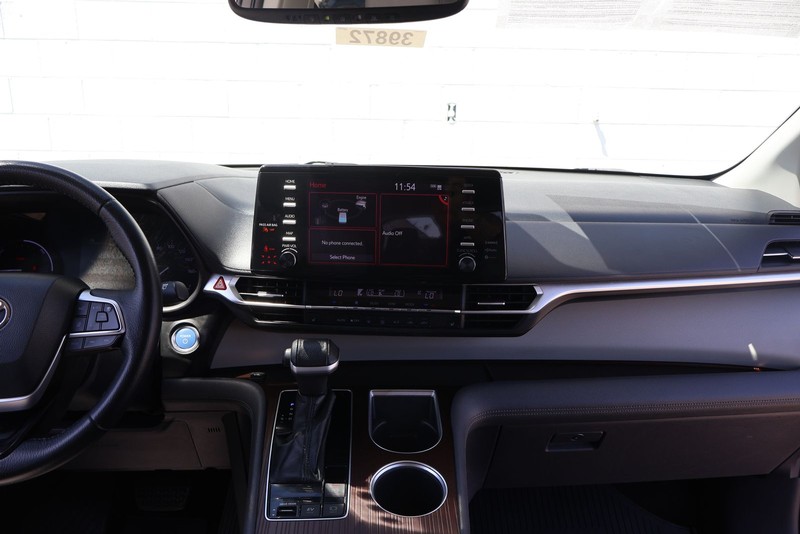 Toyota Sienna Vehicle Full-screen Gallery Image 29