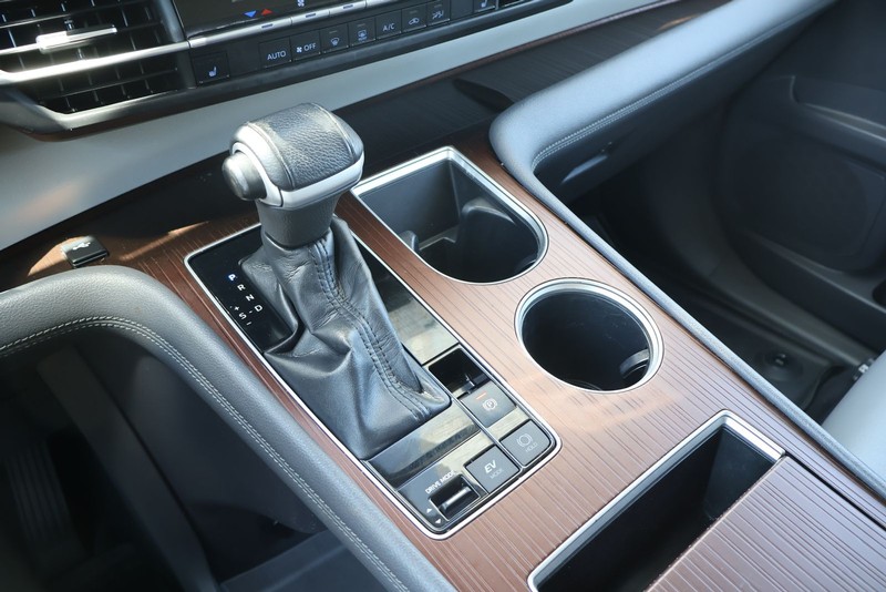 Toyota Sienna Vehicle Full-screen Gallery Image 32