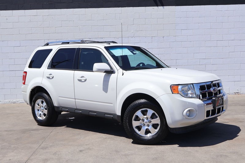 Ford Escape Vehicle Full-screen Gallery Image 01